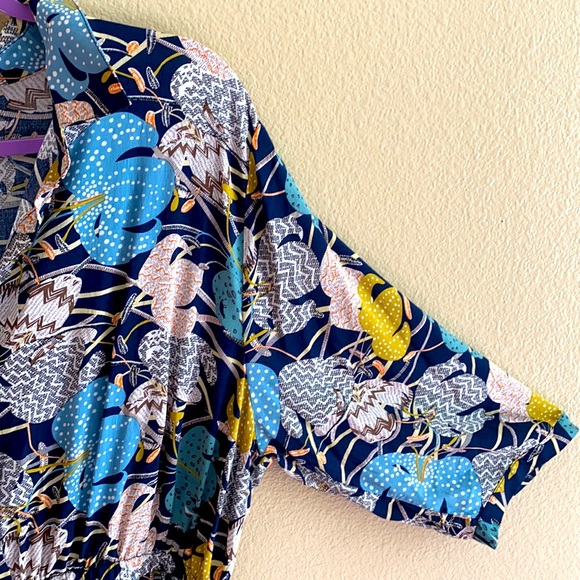 Floral tropical dress - Picture 2 of 5